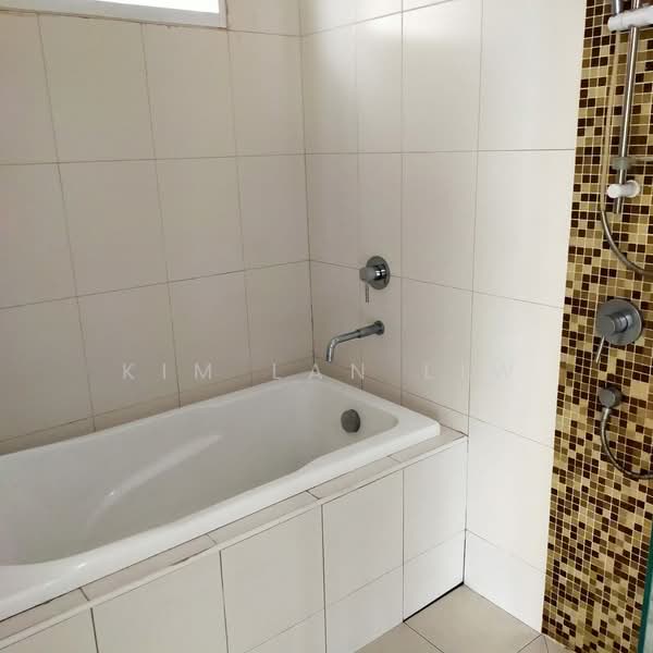 Kondominium untuk Disewa di Titiwangsa Sentral - Kim Lan Liw - Bathroom - PropertyGuru.com.my
