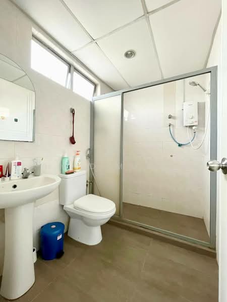 Kondominium untuk Dijual di University Tower - Ahmad Muslim - Bathroom - PropertyGuru.com.my