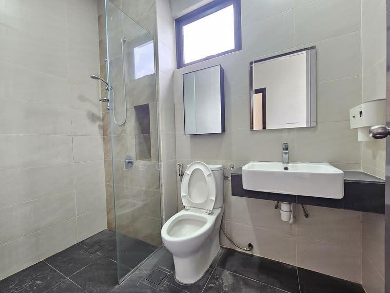 Semi-Detached House for Sale in Eco Sanctuary (Telok Panglima Garang) - Leon Goh - Bathroom - PropertyGuru.com.my