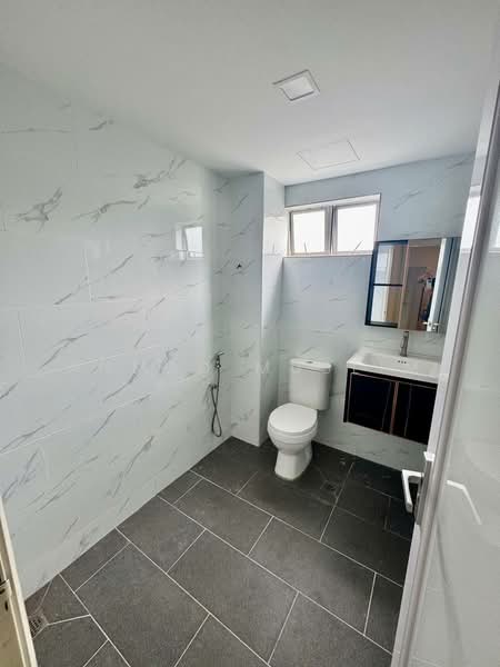 Kondominium untuk Dijual di Villa Makmur - Ahmad Muslim - Bathroom - PropertyGuru.com.my
