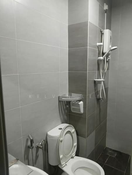Kondominium untuk Disewa di Zeta Deskye (Alam Saujana) - Kelvin Lee - Bathroom - PropertyGuru.com.my
