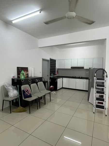 Servis Apartment untuk Disewa di Palm Garden - Boon Haw Ooi - Kitchen - PropertyGuru.com.my