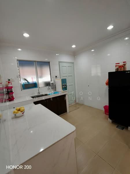 Rumah Teres 1 Tingkat untuk Dijual di Bukit Raja (Selangor) - Veni Foo Yoke Fuang - Kitchen - PropertyGuru.com.my