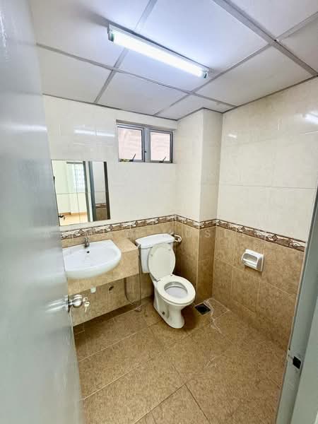 Condominium for Sale at Villa Makmur - Ahmad Muslim - Bathroom - PropertyGuru.com.my