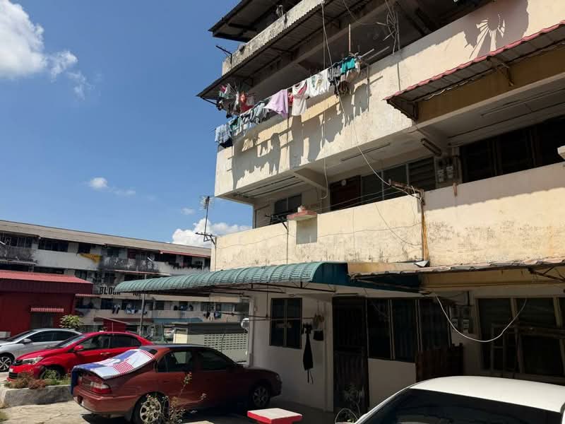 Flat for Sale at Flat Taman Ungku Tun Aminah - Zoey Lee - Exterior - PropertyGuru.com.my
