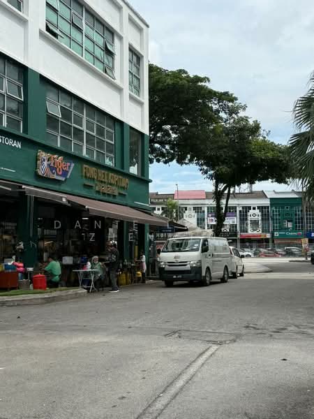 Warehouse for Rent in Puchong (Selangor) - Dante Leong Zhenwen - Exterior - PropertyGuru.com.my