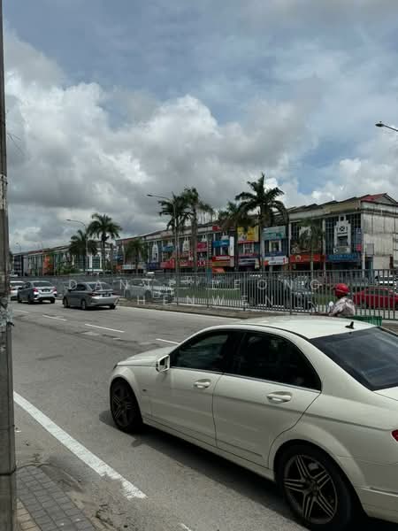 Warehouse for Rent in Puchong (Selangor) - Dante Leong Zhenwen - Exterior - PropertyGuru.com.my