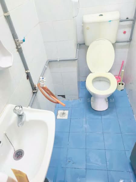 Apartment for Sale at Flora Damansara Apartment - Ahmad Muslim - Bathroom - PropertyGuru.com.my