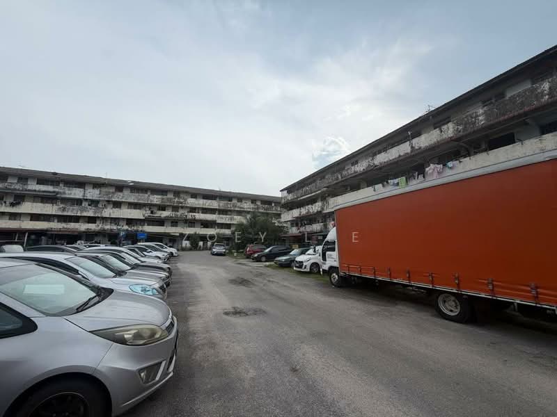 Flat for Sale at Flat Taman Ungku Tun Aminah - Zoey Lee - Exterior - PropertyGuru.com.my