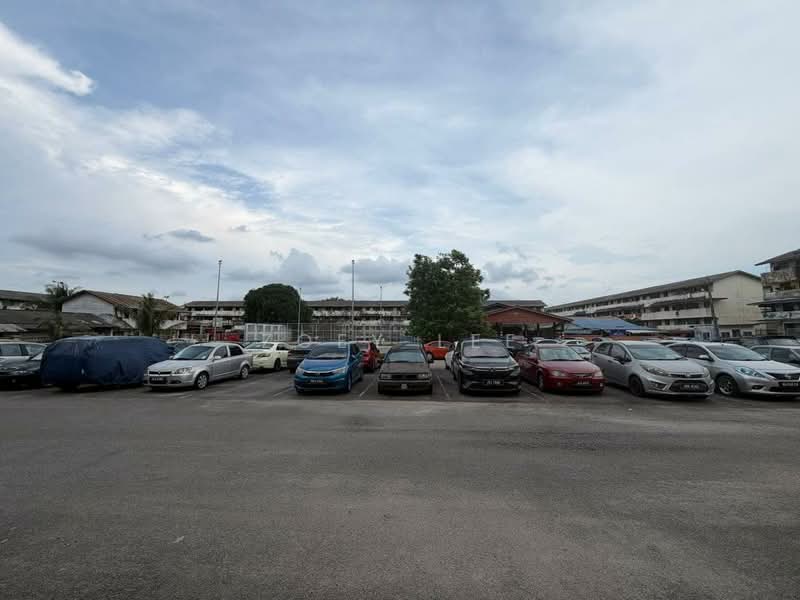 Flat for Sale at Flat Taman Ungku Tun Aminah - Zoey Lee - PropertyGuru.com.my