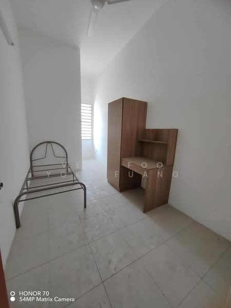 1-storey Terraced House for Sale in Kampar Putra (Kampar) - Veni Foo Yoke Fuang - Bedroom - PropertyGuru.com.my