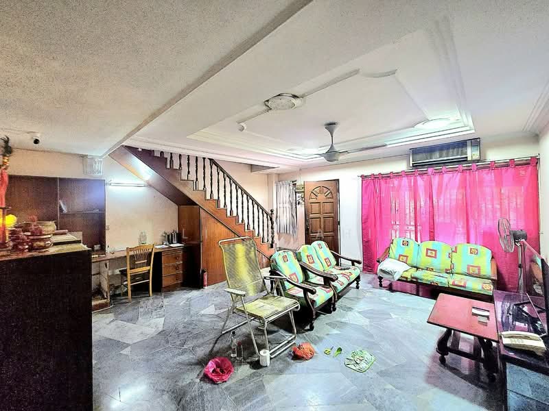 Rumah Teres 2 Tingkat untuk Dijual di Bandar Baru Ampang (Ampang) - Azli Ibrahim - Living Room - PropertyGuru.com.my