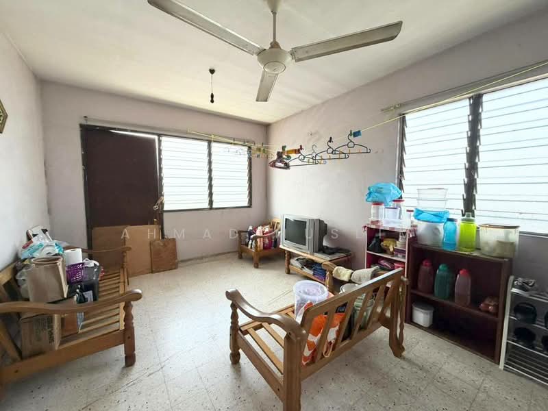 Rumah Flat untuk Dijual di Flat PKNS Seksyen 8 - Ahmad Muslim - PropertyGuru.com.my