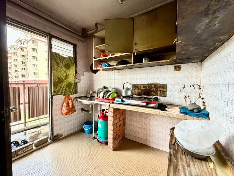 Rumah Flat untuk Dijual di Flat PKNS Seksyen 8 - Ahmad Muslim - PropertyGuru.com.my