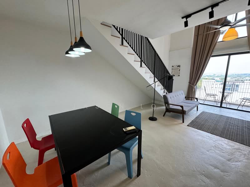 Servis Apartment untuk Disewa di Emporis - Jason Low - Living Room - PropertyGuru.com.my