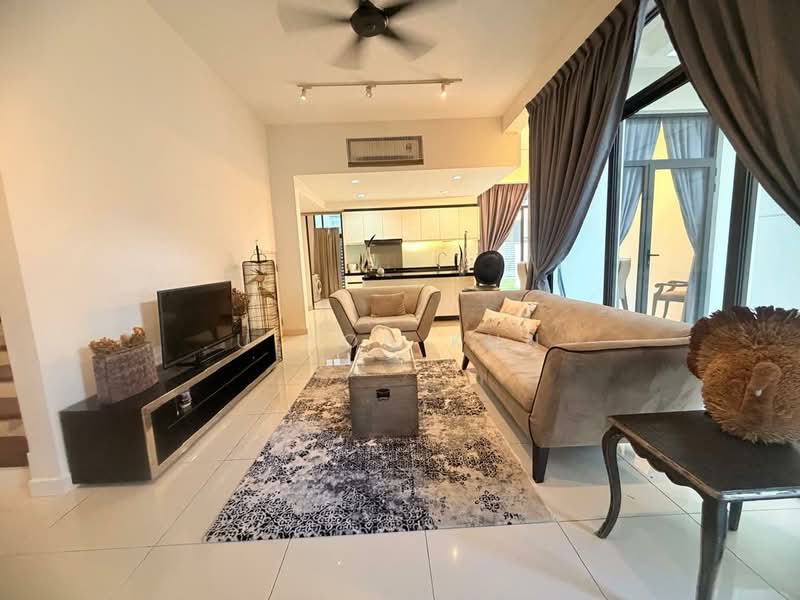 Rumah Teres untuk Disewa di Medini (Iskandar Puteri (Nusajaya)) - U Hon Kun - Living Room - PropertyGuru.com.my
