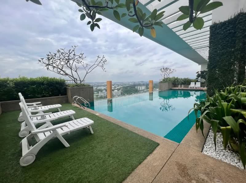 Servis Apartment untuk Disewa di Subang Soho (One Soho) - Ocean Tan - Pool - PropertyGuru.com.my