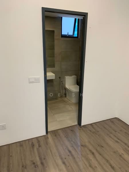 Service Residence for Sale at Henna Residence @ The Quartz WM - Chloe Shum - Bathroom - PropertyGuru.com.my