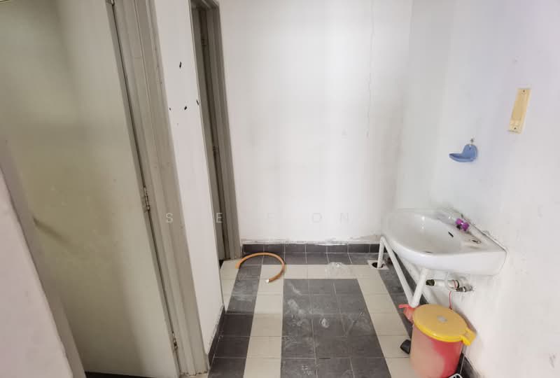 Shop / Office for Sale in Puchong (Selangor) - Steve Ong - Interior - PropertyGuru.com.my