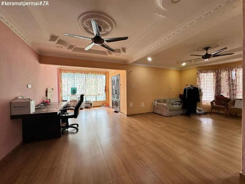 2-storey Terraced House for Sale in Taman Keramat Permai (Ulu Kelang) - Azli Ibrahim - Living Room - PropertyGuru.com.my