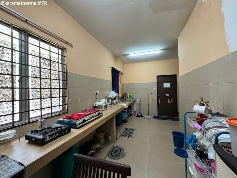 2-storey Terraced House for Sale in Taman Keramat Permai (Ulu Kelang) - Azli Ibrahim - Kitchen - PropertyGuru.com.my