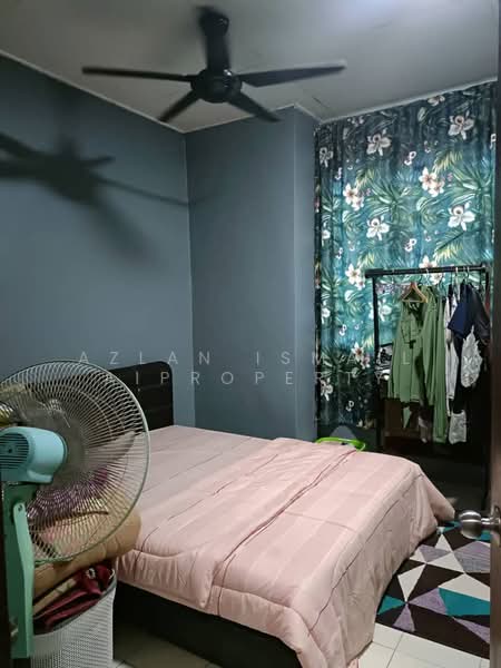 Rumah Teres 2 Tingkat untuk Dijual di Taman Scientex Pasir Gudang (Pasir Gudang) - Azlan Ismail aiproperty - Bedroom - PropertyGuru.com.my
