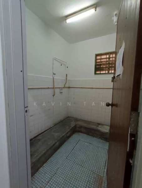 Shop for Rent in Taman Johor Jaya (Johor Bahru) - Kavin Tan - Interior - PropertyGuru.com.my
