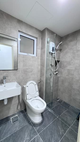 Servis Apartment untuk Disewa di Mesahill - Joan Loh - Bathroom - PropertyGuru.com.my