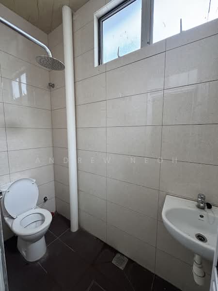 Rumah Berkembar untuk Dijual di Jade Hills (Kajang) - Andrew Neoh - Bathroom - PropertyGuru.com.my