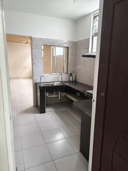 Rumah Berkembar untuk Dijual di Jade Hills (Kajang) - Andrew Neoh - Kitchen - PropertyGuru.com.my