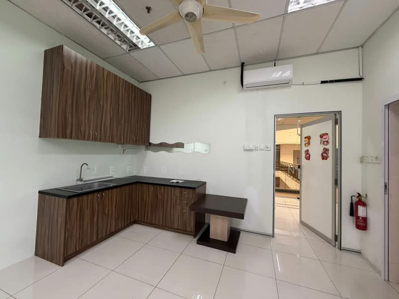 Shop / Office for Rent in Bayan Baru (Penang) - Jeffrey Chan - Kitchen - PropertyGuru.com.my