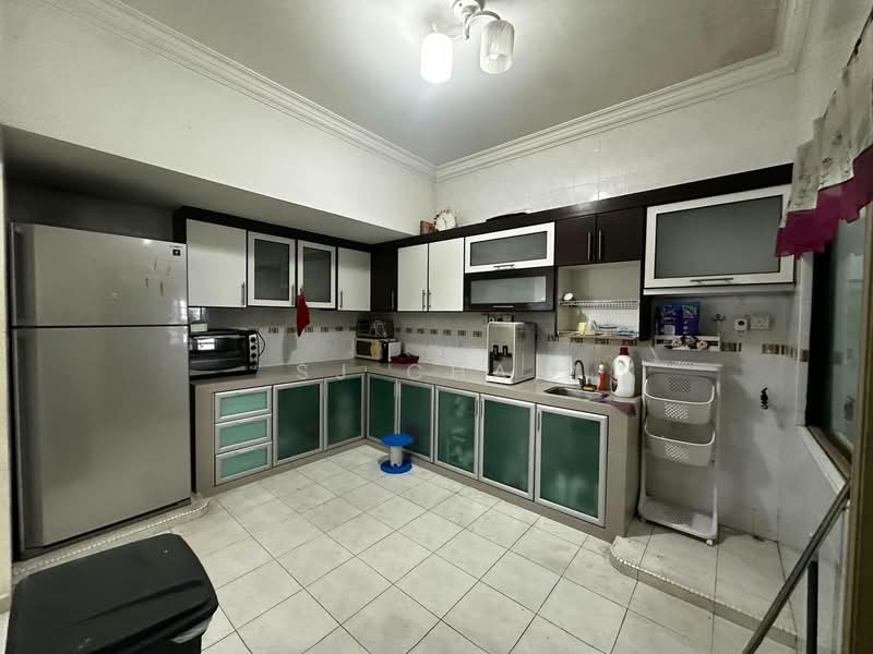 2-storey Terraced House for Rent in Permas Jaya (Johor) - SJ CHAN - Kitchen - PropertyGuru.com.my