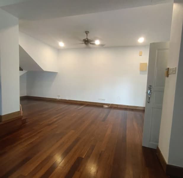 Rumah Teres 2 Tingkat untuk Disewa di SS19 (Subang Jaya) - Mel Wong - Living Room - PropertyGuru.com.my