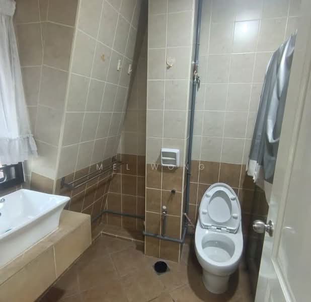 Rumah Teres 2 Tingkat untuk Disewa di SS19 (Subang Jaya) - Mel Wong - Bathroom - PropertyGuru.com.my