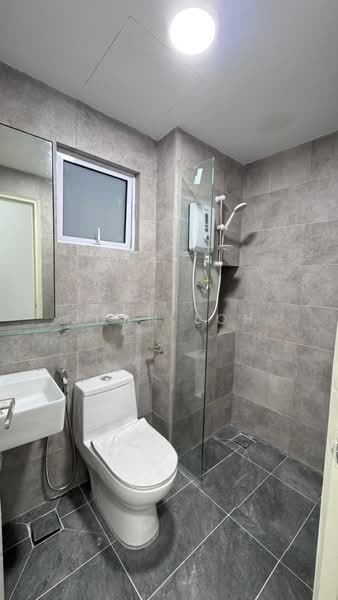 Servis Apartment untuk Disewa di Mesahill - Joan Loh - Bathroom - PropertyGuru.com.my