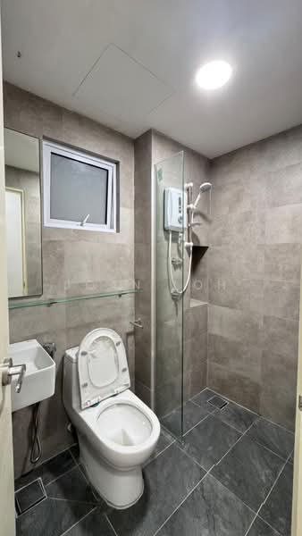 Servis Apartment untuk Disewa di Mesahill - Joan Loh - Bathroom - PropertyGuru.com.my