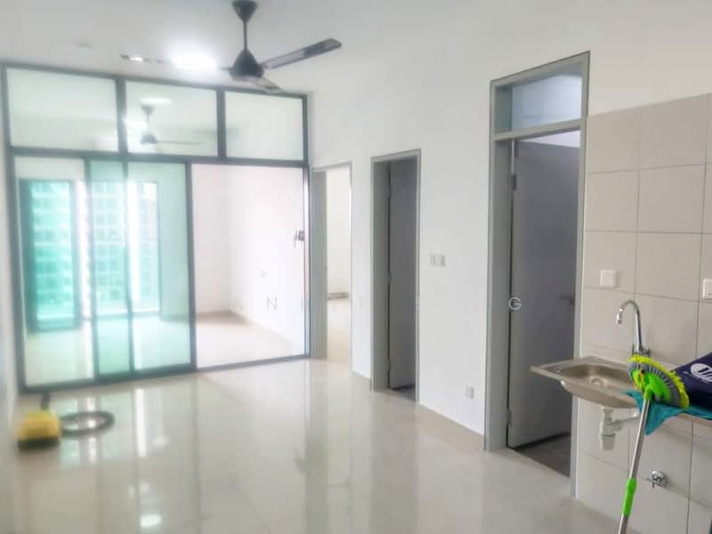 Servis Apartment untuk Disewa di Bayu Residensi - Frankie Sing - Living Room - PropertyGuru.com.my