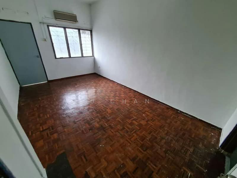 Rumah Teres 2 Tingkat untuk Disewa di Taman Johor Jaya (Johor Bahru) - SJ CHAN - Interior - PropertyGuru.com.my