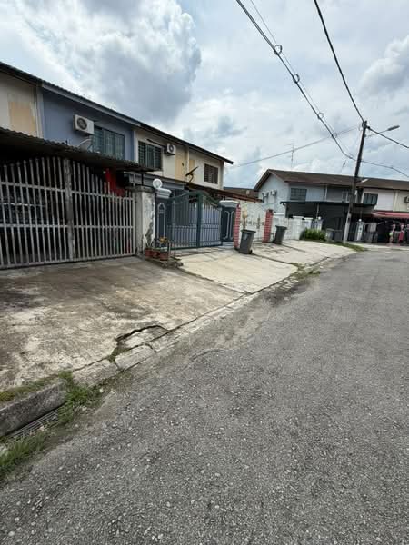 Rumah Teres 2 Tingkat untuk Dijual di Taman Molek (Johor Bahru) - San . - PropertyGuru.com.my