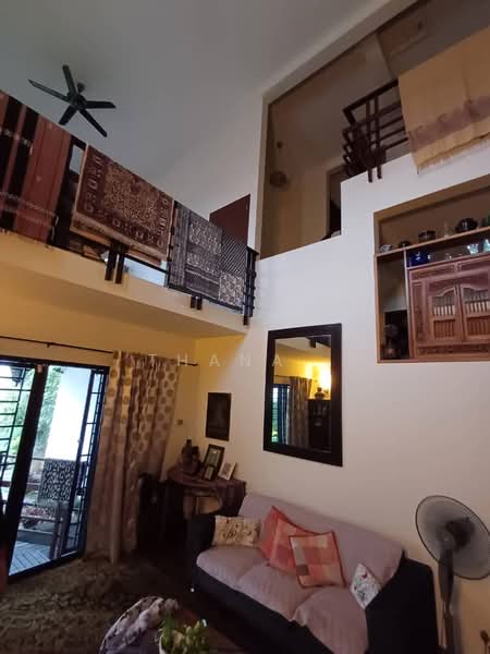 Link Bungalow for Sale in Taman Bukit Berlian (Seremban) - Thana . - PropertyGuru.com.my