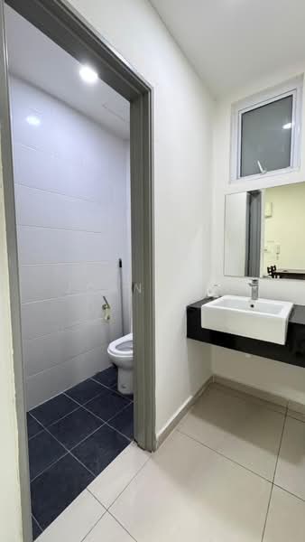 Servis Apartment untuk Disewa di Mesahill - Joan Loh - Bathroom - PropertyGuru.com.my
