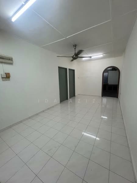 1-storey Terraced House for Sale in Skudai (Johor) - Ida Aziz - Interior - PropertyGuru.com.my