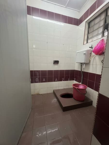 1-storey Terraced House for Sale in Skudai (Johor) - Ida Aziz - Bathroom - PropertyGuru.com.my