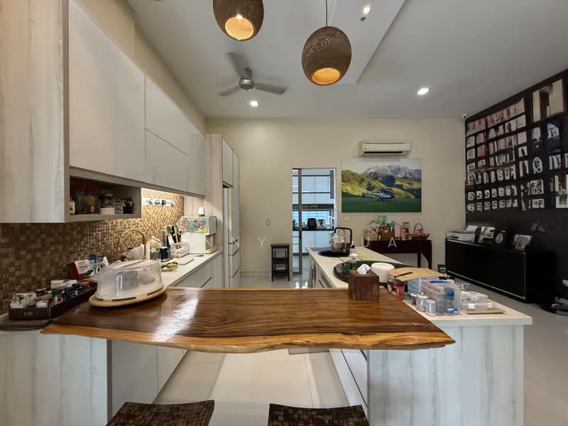 Semi-Detached House for Sale in Temasya Glenmarie (Glenmarie) - Kenny Chua - Kitchen - PropertyGuru.com.my