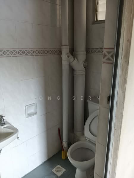 Apartment for Sale at Nipah Emas - Yong Sern - Bathroom - PropertyGuru.com.my
