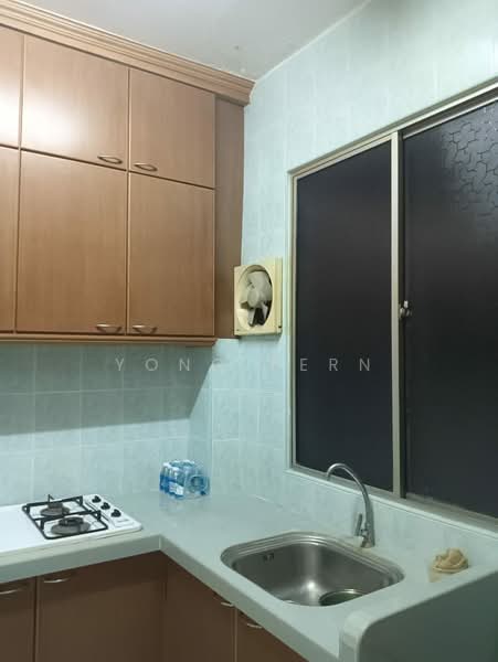 Apartment for Sale at Nipah Emas - Yong Sern - Kitchen - PropertyGuru.com.my