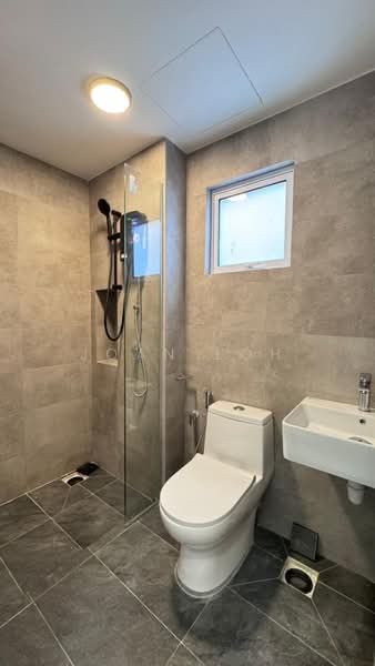 Servis Apartment untuk Disewa di Mesahill - Joan Loh - Bathroom - PropertyGuru.com.my