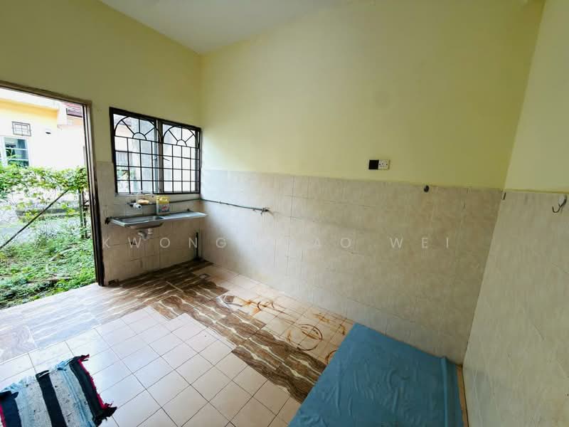 Rumah Teres untuk Dijual di Taman Tun Perak (Rawang) - Kwong Xiao Wei - Kitchen - PropertyGuru.com.my