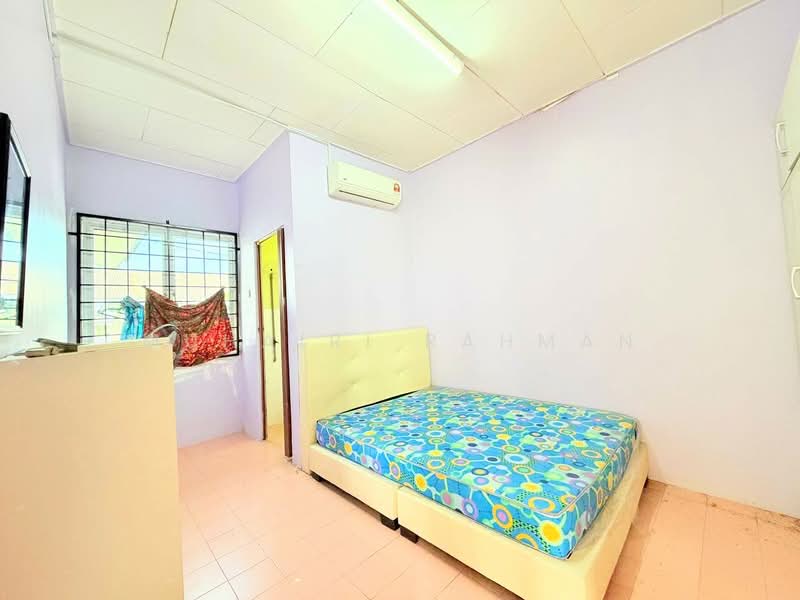 1-storey Terraced House for Sale in Bukit Beruntung (Selangor) - Muhairi Rahman - Bedroom - PropertyGuru.com.my
