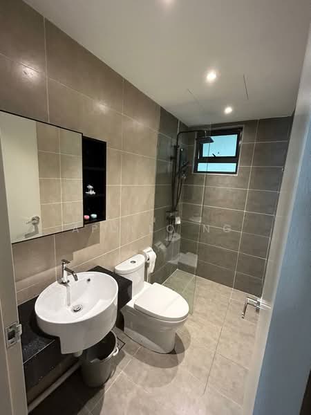 Servis Apartment untuk Disewa di Liberty @ Arc - Apollo Ng - Bathroom - PropertyGuru.com.my